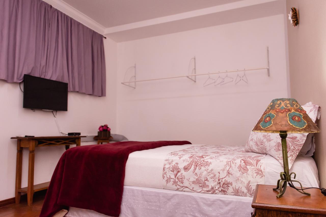 Hospedaria Casa Real Santa Cruz de Minas Bagian luar foto